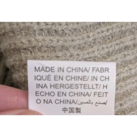 Women’s Tan Mock Neck Short Sleeve Sweater Size Medium - Picture 7 of 7